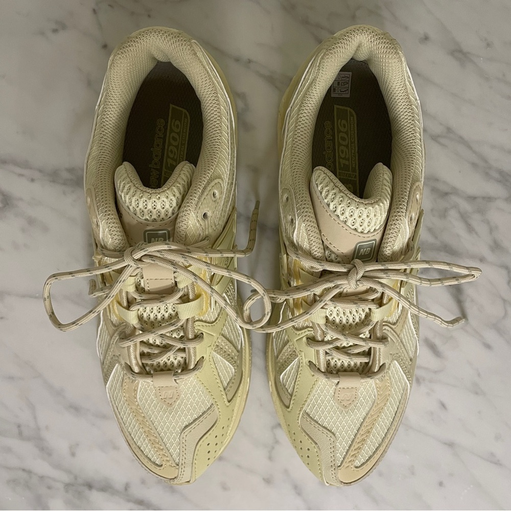 New Balance 1906U Cream Unisex Sneakers. 39.5. New Without Box. - Picture 2 of 13